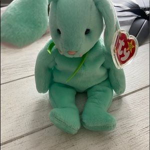 NWT Beanie Rare collectible Hippitty The Bunny 🐰